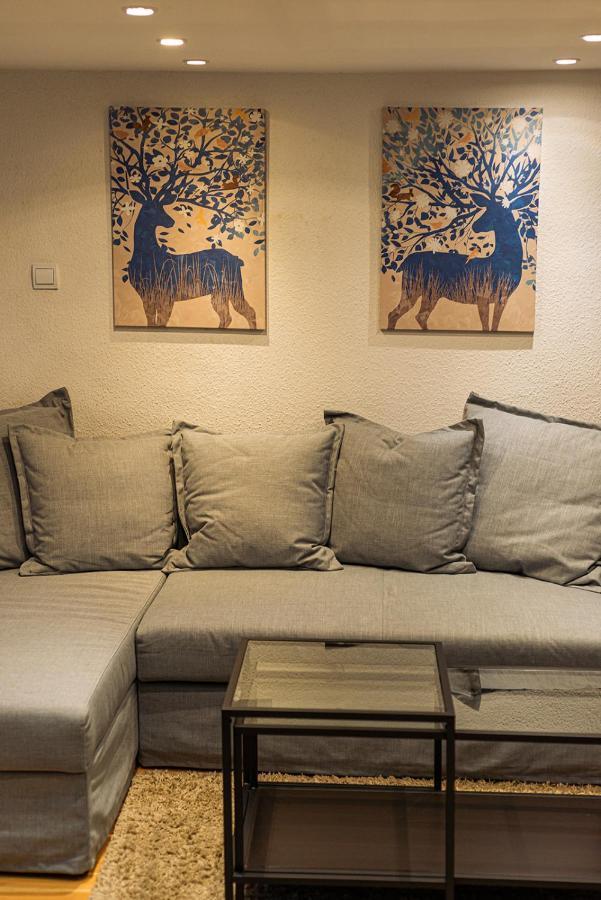 Cosy Corner - Entire Apartment Near Oktogon Boedapest Buitenkant foto